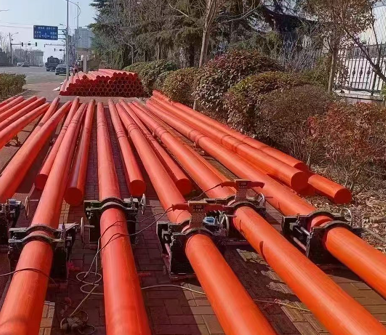 Podstawy instalacji hydraulicznych z PVC: jak ciąć, łączyć i testować szczelność rur PVC